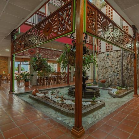Granja Del Cafe Hotel Y Centro De Convenciones Venecia  Ngoại thất bức ảnh