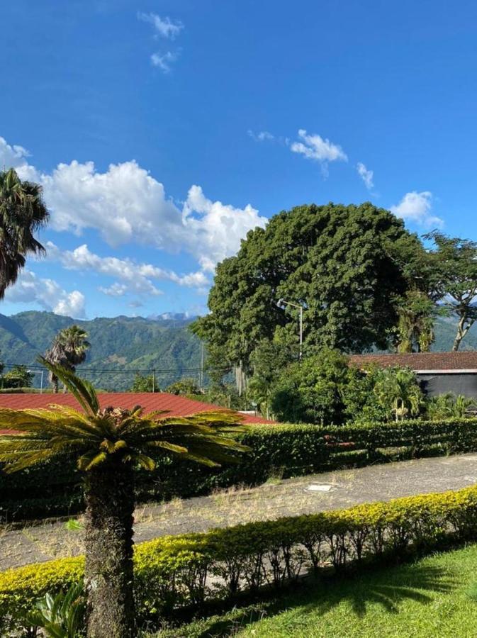 Granja Del Cafe Hotel Y Centro De Convenciones Venecia  Ngoại thất bức ảnh