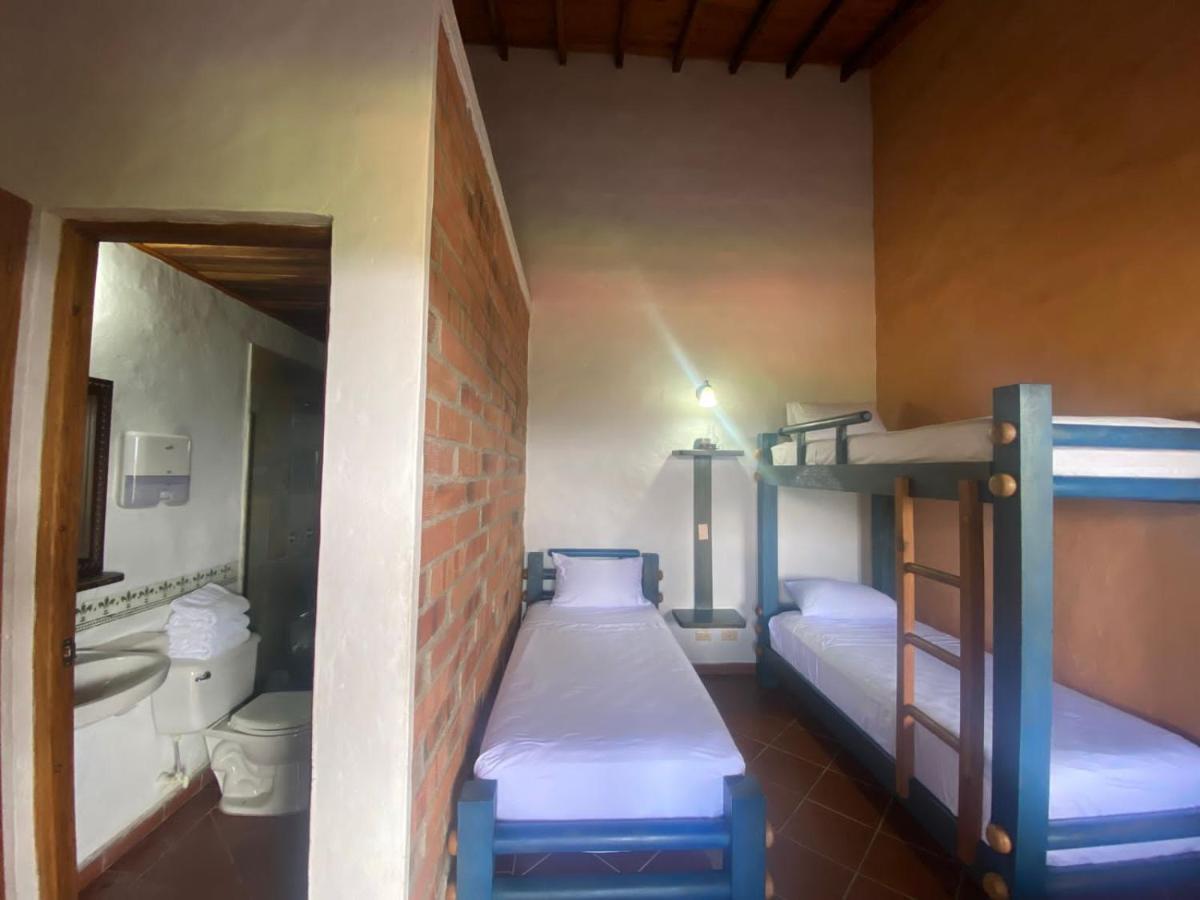 Granja Del Cafe Hotel Y Centro De Convenciones Venecia  Ngoại thất bức ảnh