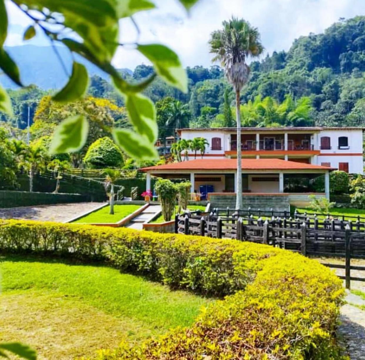 Granja Del Cafe Hotel Y Centro De Convenciones Venecia  Ngoại thất bức ảnh